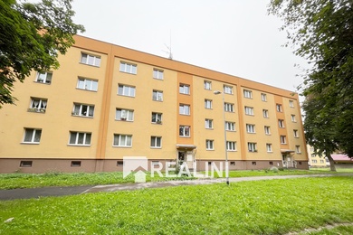 Pronájem bytu 2+1 s lodžií , 56 m² v Karviné - Ráji na ulici Školská, Ev.č.: 00669