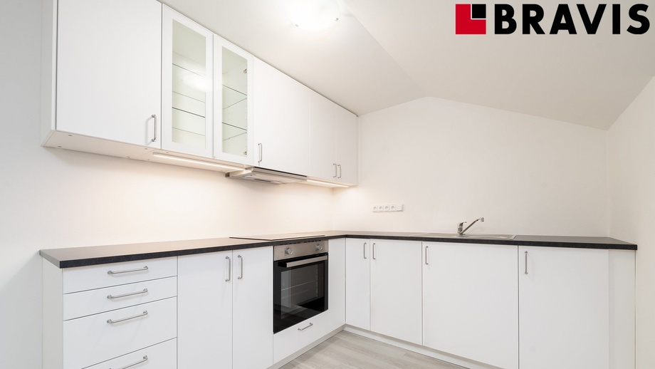 Pronájem byty 2+kk, 55 m² - Brno - Maloměřice