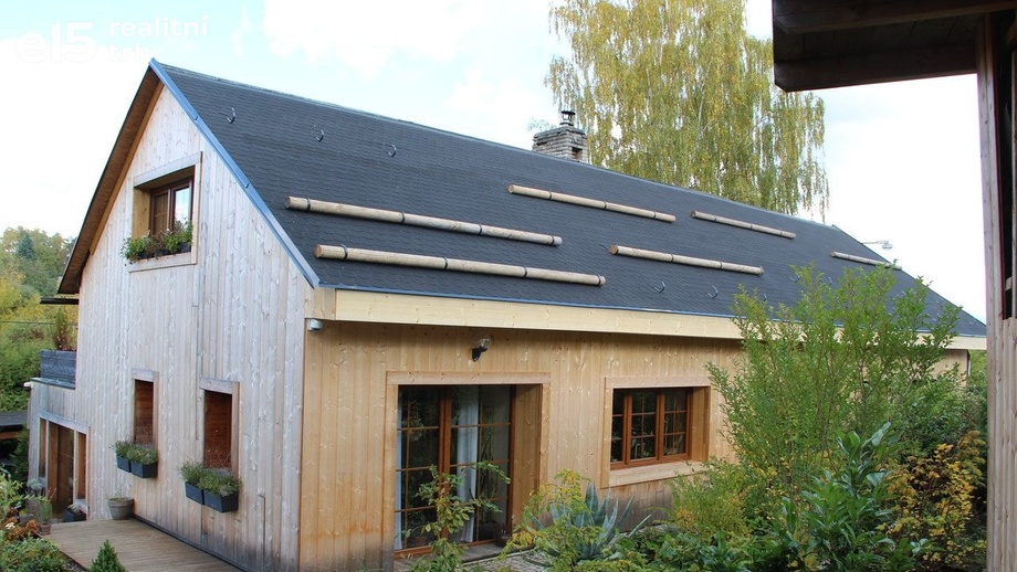 Prodej rodinného domu 260 m², Držkov