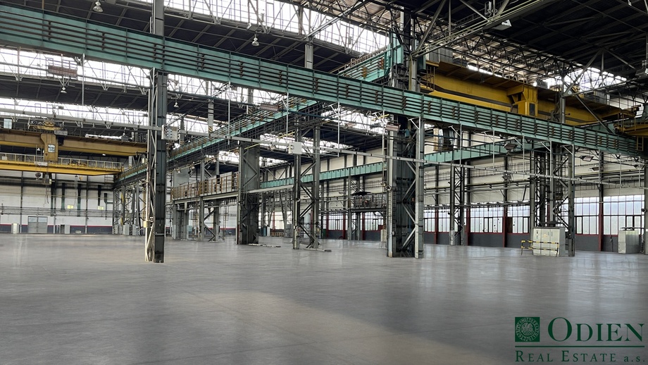 Pronájem sklady, 10 000 m² - Praha - Letňany