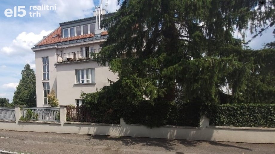 Prodej byty 2+kk, 38 m² - Praha 6