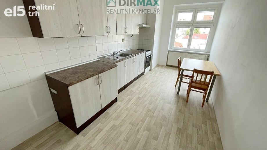 Pronájem byty 2+1, 76 m² - Plzeň - Vnitřní Město
