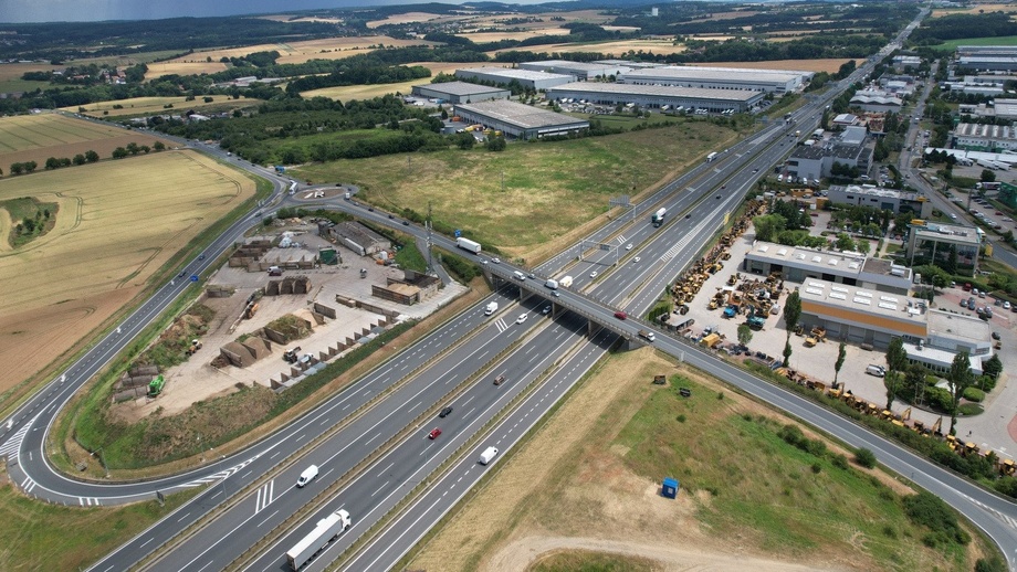 Prodej pozemky pro komerční výstavbu, 20 495 m² - Říčany - Jažlovice