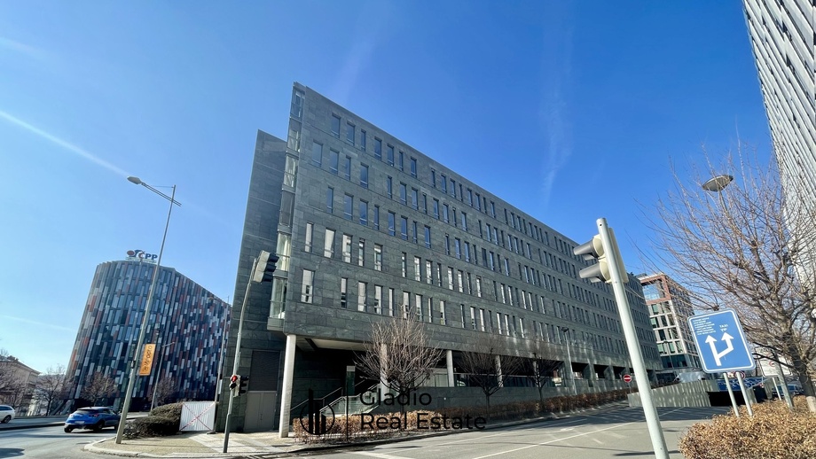 Pronájem kanceláře, 29 m² - Praha - Karlín