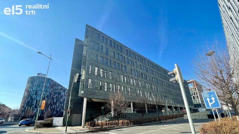 Pronájem kanceláře, 29 m² - Praha - Karlín