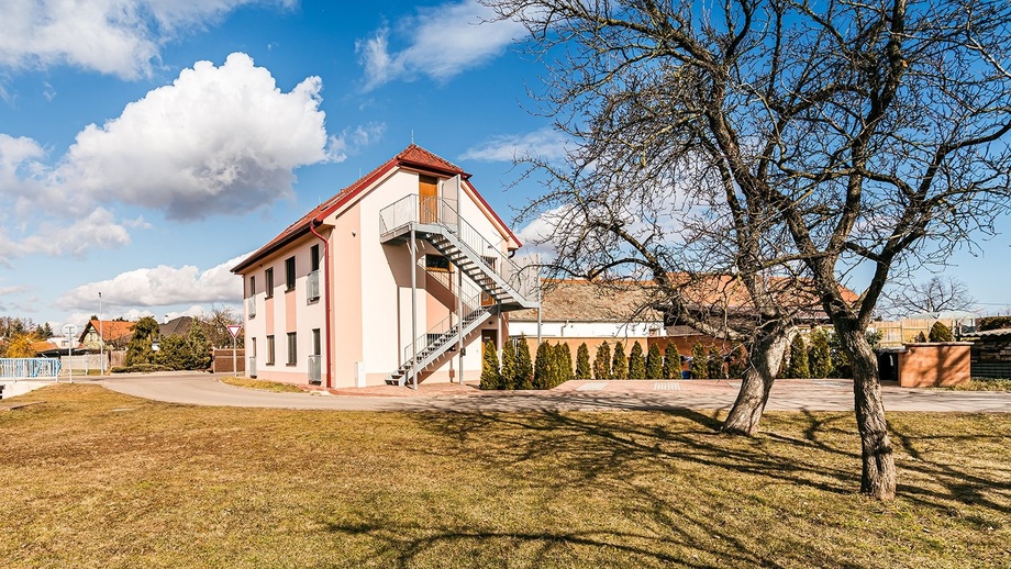 Pronájem byty 2+kk, 36 m² - Vrbovec