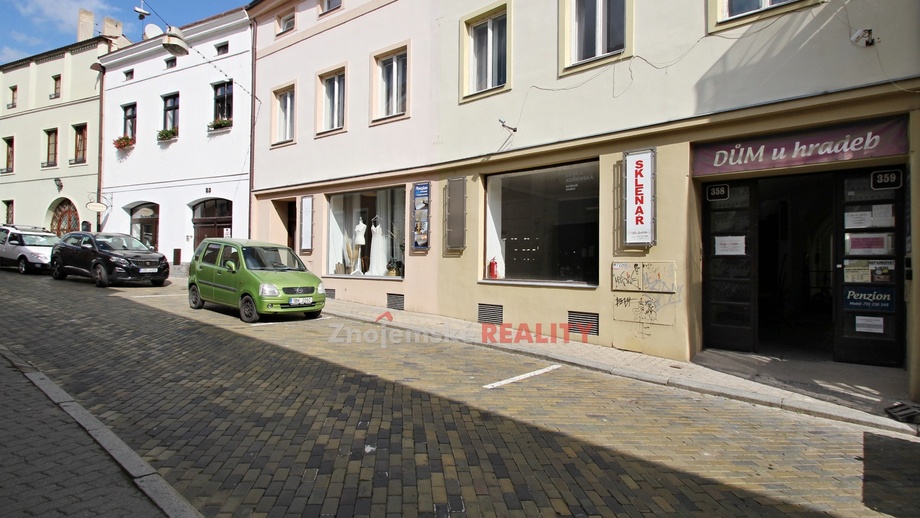 Pronájem obchodní prostory, 16 m² - Znojmo