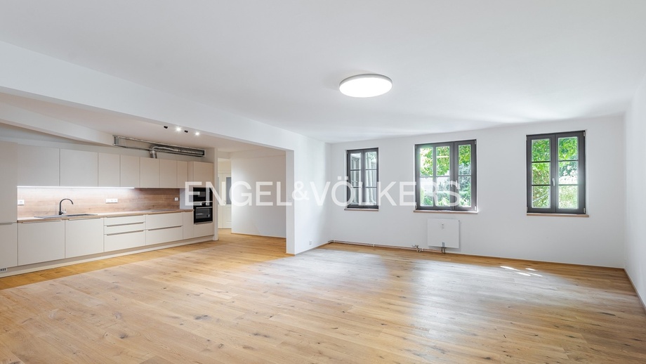 Pronájem byty 4+kk, 161 m² - Praha - Vršovice