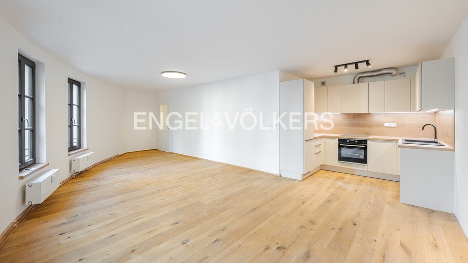 Pronájem byty 2+kk, 80 m² - Praha - Vršovice