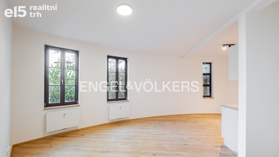 Pronájem bytu 3+kk 68 m², Praha - Vršovice