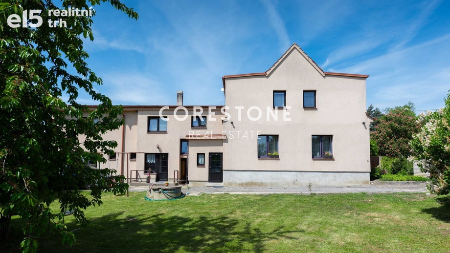 Prodej rodinného domu 210 m², Praha - Sobín