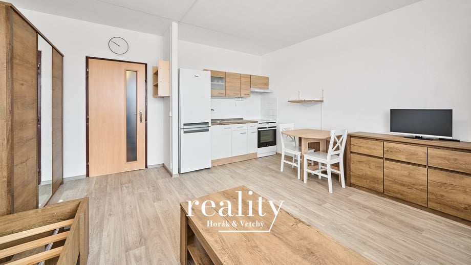 Pronájem byty 1+kk, 34 m² - Jihlava