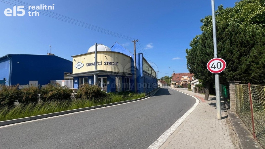 Pronájem kanceláře 310 m², Slapy