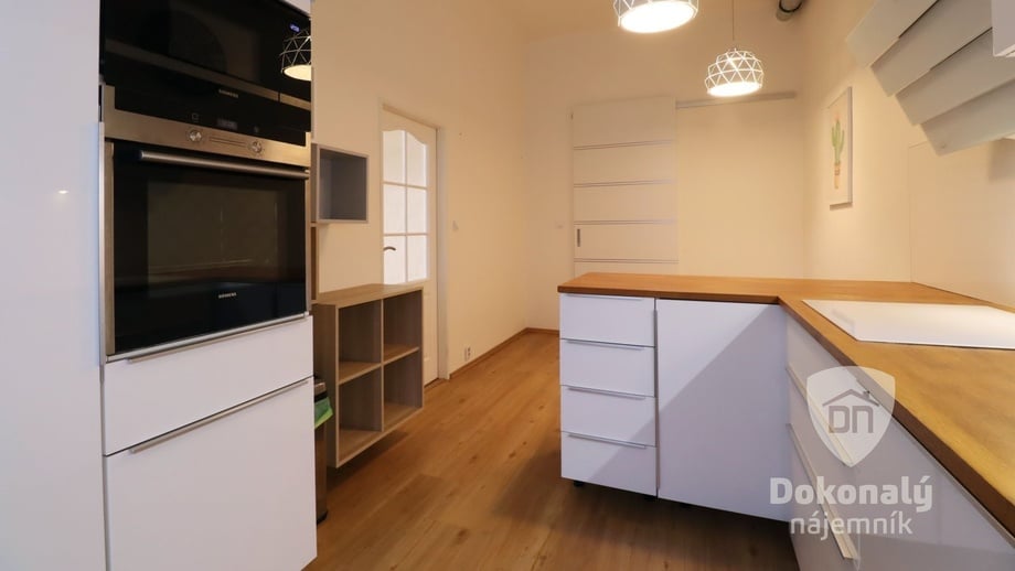 Pronájem byty 2+1, 66 m² - Praha - Smíchov