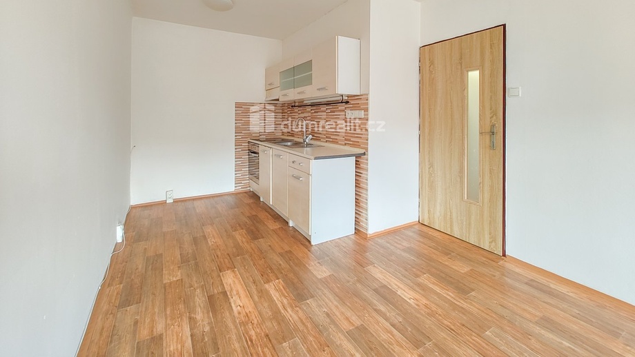Pronájem byty 2+kk, 44 m² - Lovosice