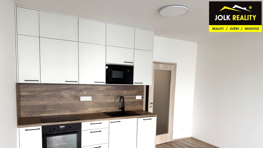 Pronájem byty 1+kk, 34 m² - Opava - Předměstí