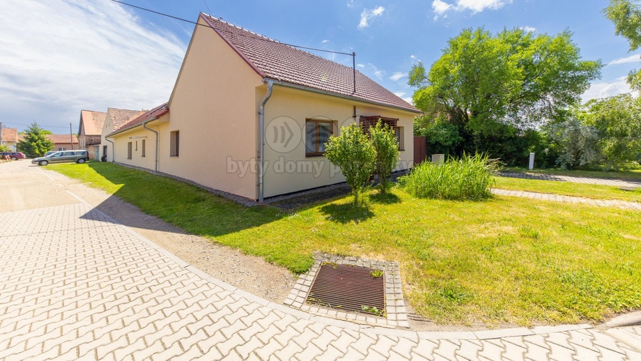 Prodej zemědělská usedlost, 263 m² - Šumice
