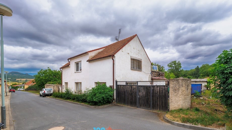 Prodej rodinné domy, 180 m² - Louny - Nečichy