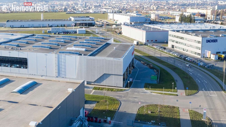 Pronájem skladu 5 000 m², Brno-Slatina