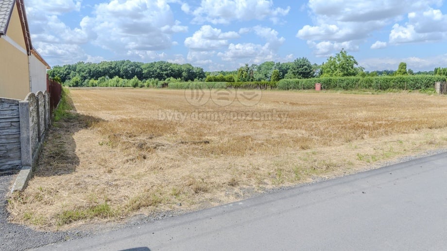 Prodej pozemky pro bydlení, 1 642 m² - Záříčí
