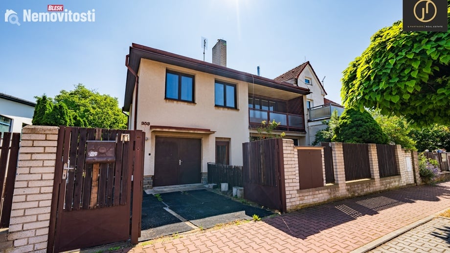Prodej rodinného domu 200 m², Praha - Dolní Měcholupy