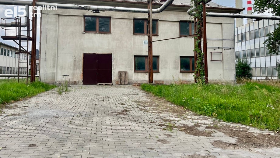 Pronájem skladu 400 m², Pardubice - Semtín