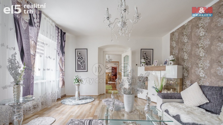 Prodej rodinného domu 350 m², Postoloprty