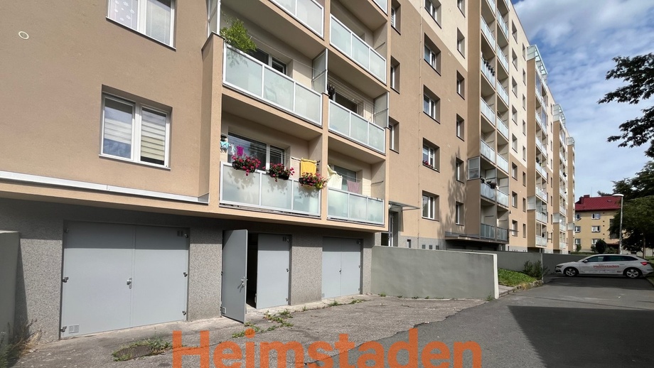 Pronájem garáže, 17 m² - Frýdek-Místek