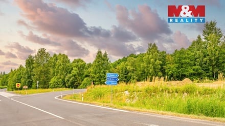 Prodej stavebního pozemku 10 168 m², Dolní Nivy