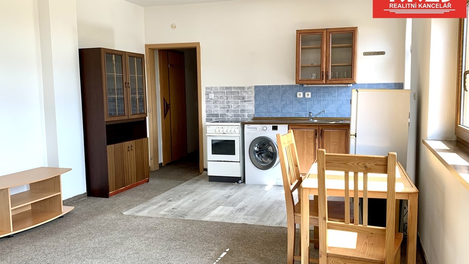 Pronájem byty 1+kk, 40 m² - Drmoul