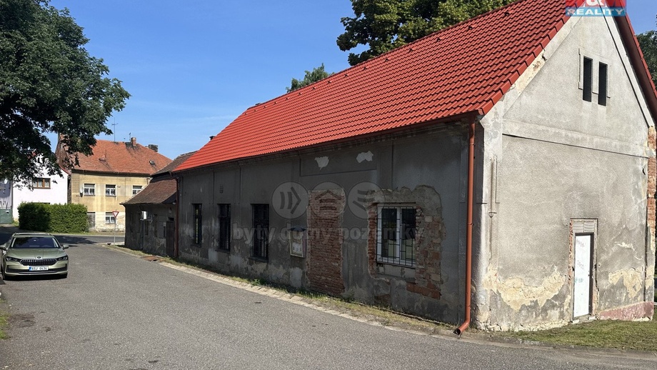 Pronájem obchodní prostory, 288 m² - Domoušice