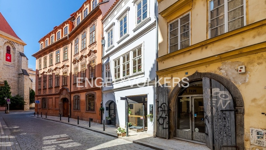 Pronájem obchodní prostory, 27 m² - Praha - Malá Strana