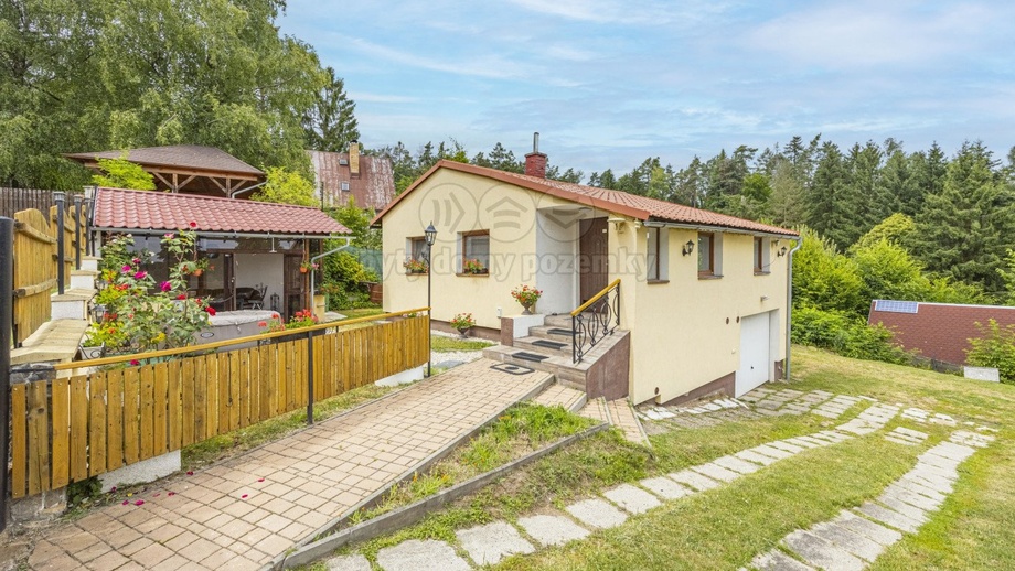 Prodej chata, 57 m² - Kamenice - Ládví