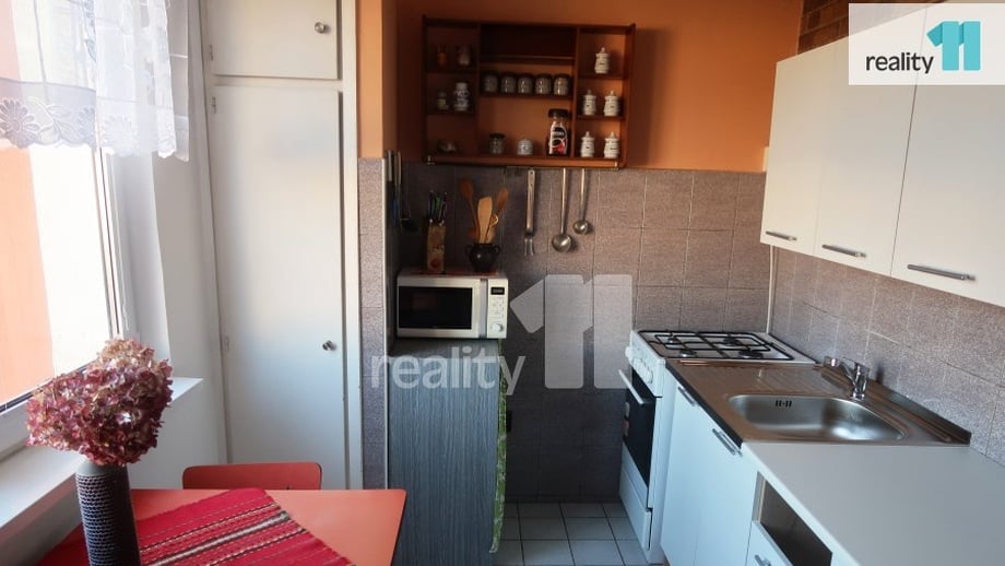 Pronájem byty 2+1, 55 m² - Praha - Vokovice
