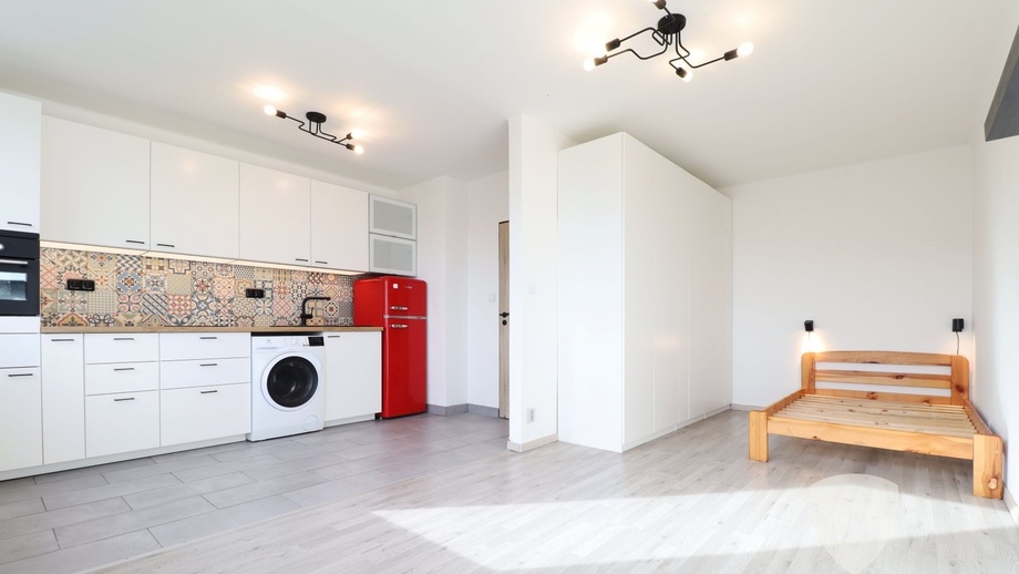 Pronájem byty 1+kk, 30 m² - Praha - Hloubětín