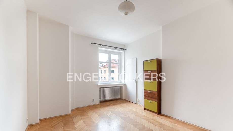Pronájem byty 1+kk, 25 m² - Praha - Nusle