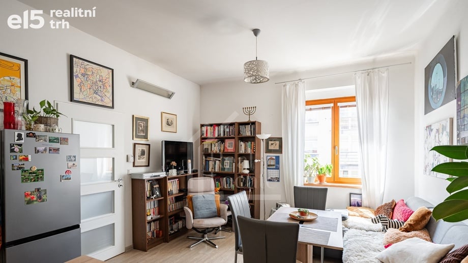 Pronájem bytu 2+kk 55 m², Praha - Vršovice