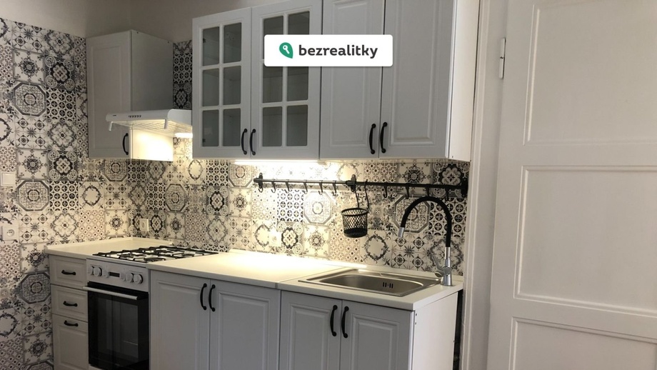 Prodej byty 2+1, 60 m² - Praha - Holešovice