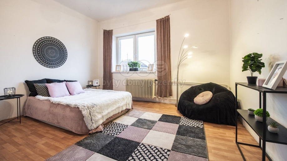 Pronájem rodinné domy, 180 m² - Hradec Králové