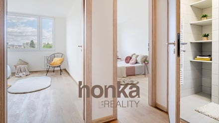 Prodej bytu 4+kk 96 m², Praha - Petrovice