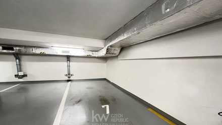 Prodej garážového stání 13 m², Praha - Prosek