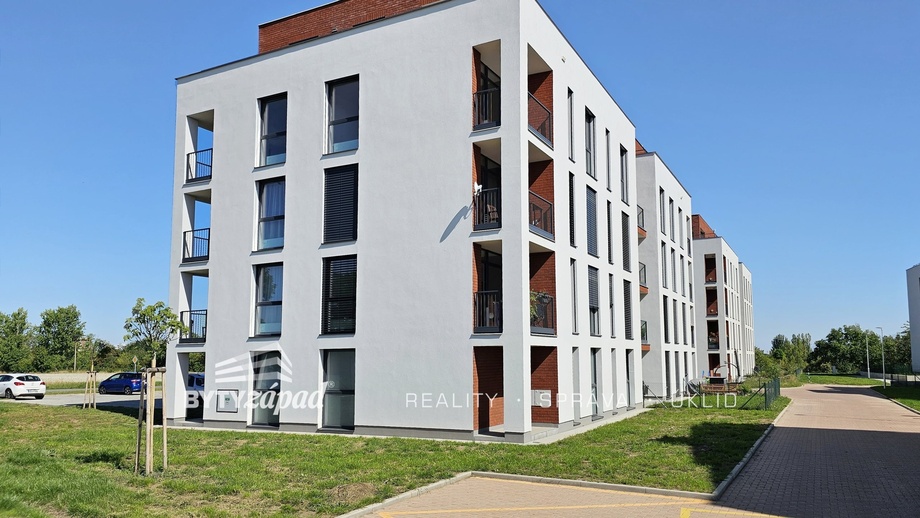 Pronájem byty 3+kk, 85 m² - Kolín III