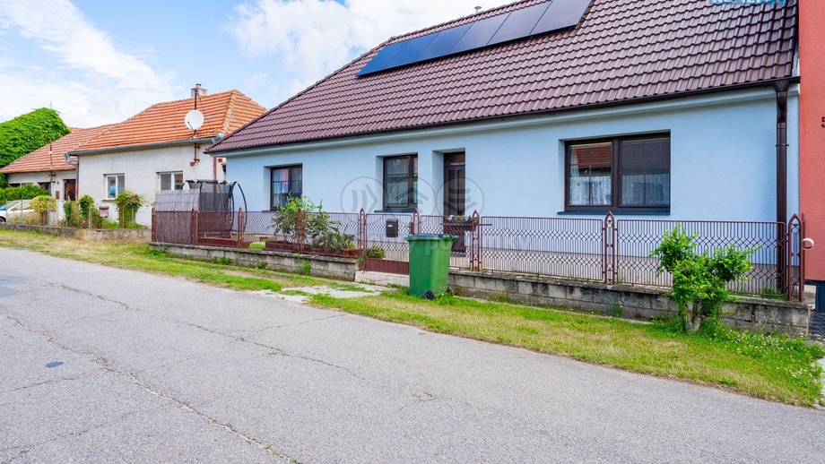 Pronájem rodinné domy, 100 m² - Březí