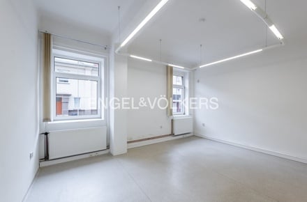 Pronájem kanceláře 70 m², Praha - Strašnice