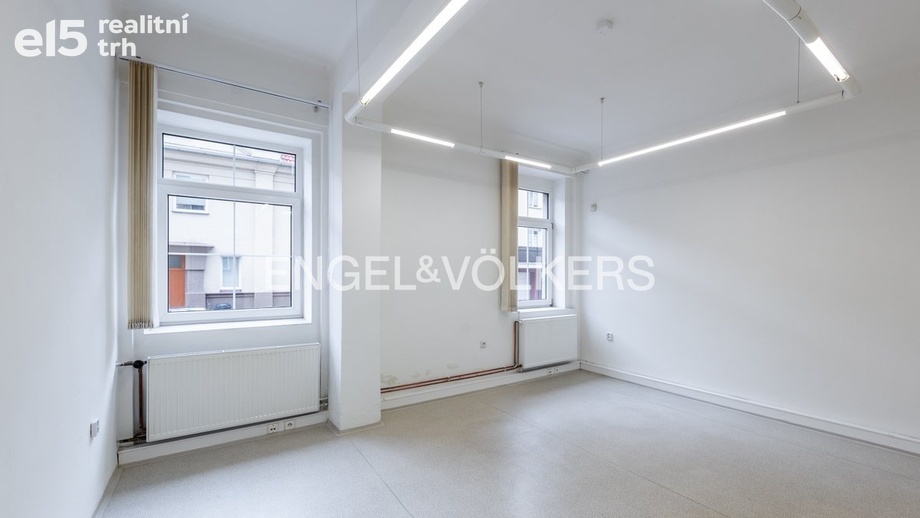 Pronájem kanceláře 70 m², Praha - Strašnice