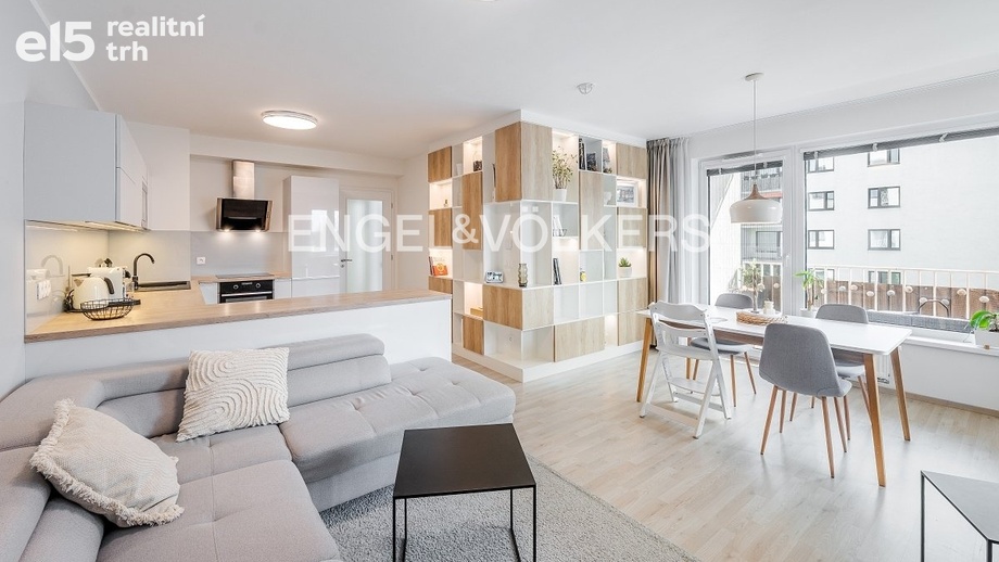Pronájem bytu 3+kk 84 m², Praha - Vysočany