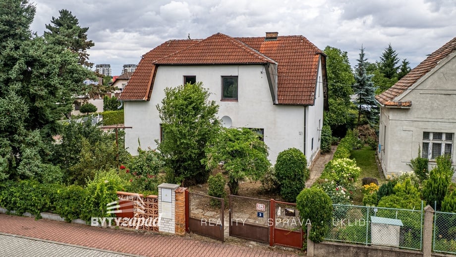 Prodej rodinné domy, 120 m² - Praha - Dolní Měcholupy