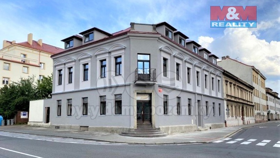 Prodej obchodní prostory, 18 m² - Chrudim II