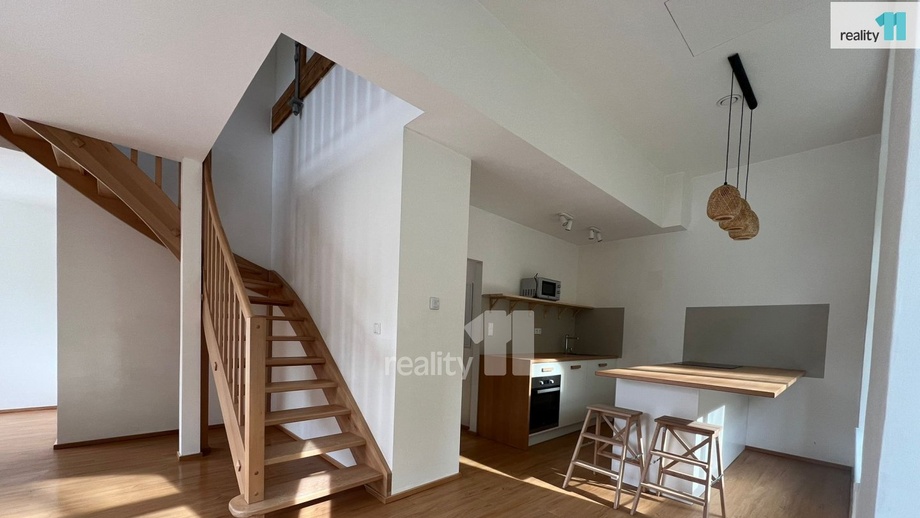 Pronájem byty 2+kk, 66 m² - Černý Důl