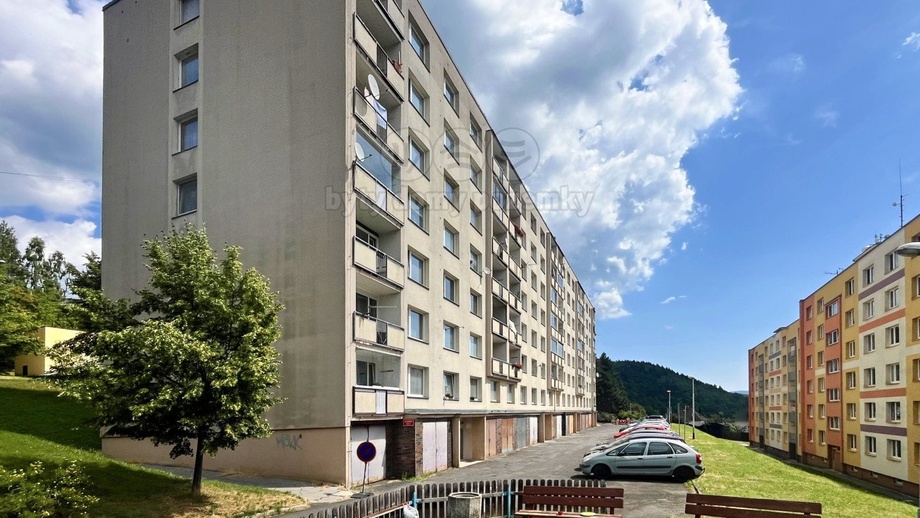 Pronájem byty 2+1, 54 m² - Děčín IX-Bynov